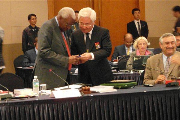 O Conselho da IAAF, presidida pelo presidente Lamine Diack se reuniu na última segunda-feira, dia 22 de Agosto, no Hotel Inter-Burgo, base da IAAF em Daegu, para uma sessão, um dia antes do 48° Congresso da IAAF / Foto: IAAF